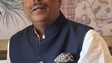 आगरा: ट्रंप का भारत पर 25% प्रतिशत जुर्माना, रूस से तेल व हथियार खरीदने पर अलग जुर्माना, कारोबारी रिश्तों मे दरार की आशंका दोनों देशों पर पड़ेगा असर,फुटवियर उद्योग पर अमेरिकी टैरिफ घोषणा का प्रभाव: पूरन डावर