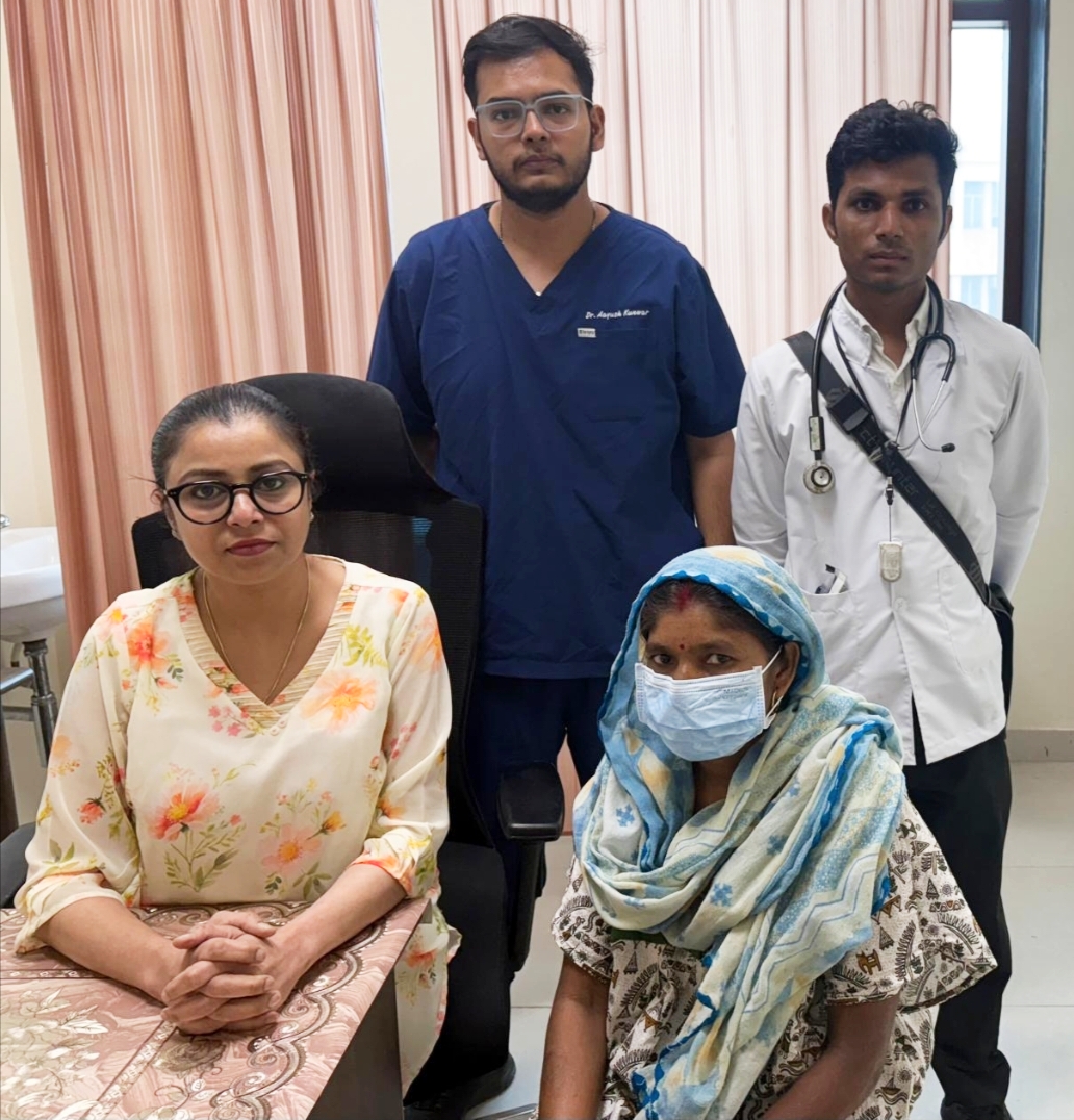 एसएन मेडिकल कॉलेज मे स्तन की बिना चीर फाड़ कर की गई सफल सर्जरी