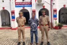 सिद्धार्थनगर के थाना ढेबरुआ पुलिस टीम द्वारा एक नफर वारण्टी को गिरफ्तार कर माननीय न्यायालय भेजा गया ।