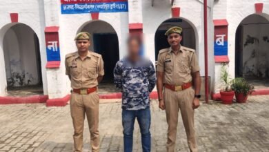 सिद्धार्थनगर के थाना ढेबरुआ पुलिस टीम द्वारा एक नफर वारण्टी को गिरफ्तार कर माननीय न्यायालय भेजा गया ।