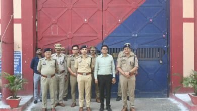 सिद्धार्थनगर जिलाधिकारी व वरिष्ठ पुलिस अधीक्षक द्वारा जिला कारागार सिद्धार्थनगर का निरीक्षण किया गया तथा सम्बन्धित को आवश्यक दिशा-निर्देश दिया गया ।