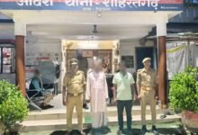 सिद्धार्थनगर के थाना शोहरतगढ पुलिस द्वारा जालसाजी धोखाधड़ी से सम्बन्धित दो आरोपियों को गिरफ्तार कर आवश्यक विधिक कार्यवाही पूर्ण करते हुए माननीय न्यायालय भेजा गया ।